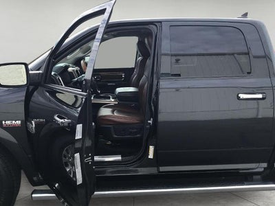 2015 RAM 1500 4WD Crew Cab 140.5 Laramie Longhorn