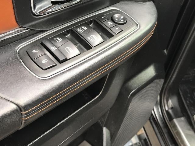 2015 RAM 1500 4WD Crew Cab 140.5 Laramie Longhorn