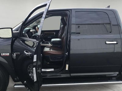 2015 RAM 1500 4WD Crew Cab 140.5 Laramie Longhorn