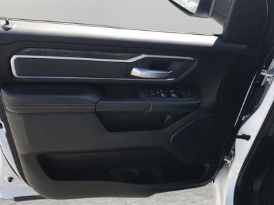 2020 RAM 1500 Big Horn 4x4 Crew Cab 5'7 Box
