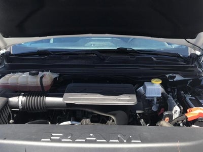 2020 RAM 1500 Big Horn 4x4 Crew Cab 5'7 Box
