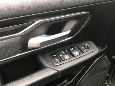 2019 RAM 1500 Big Horn/Lone Star 4x4 Crew Cab 5'7 Box