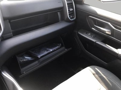 2019 RAM 1500 Big Horn/Lone Star 4x4 Crew Cab 5'7 Box