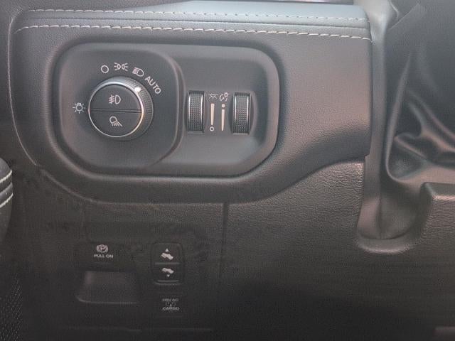2022 RAM 1500 Limited 4x4 Crew Cab 5'7 Box