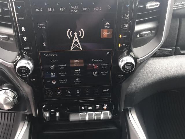 2021 RAM 1500 Laramie 4x4 Crew Cab 5'7 Box
