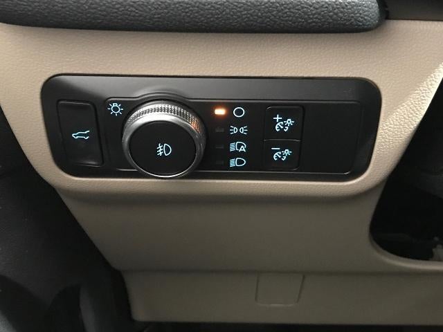 2020 Ford Escape SEL FWD