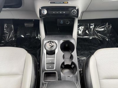 2023 Ford Escape Platinum AWD