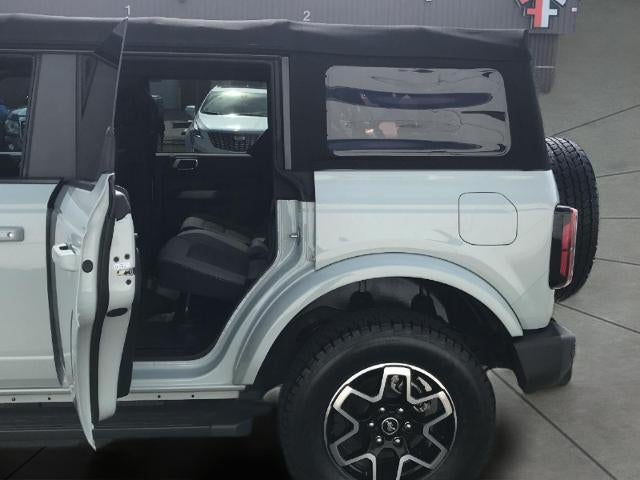 2021 Ford Bronco Outer Banks 4 Door Advanced 4x4