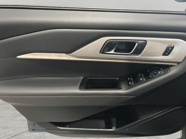 2025 Ford Explorer Active 4WD