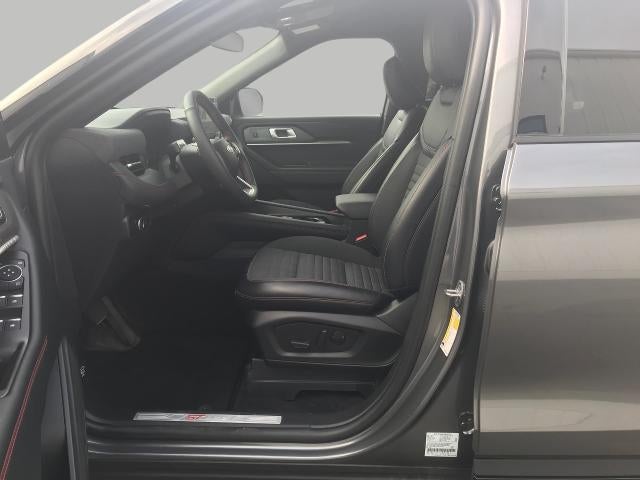 2025 Ford Explorer ST-Line 4WD