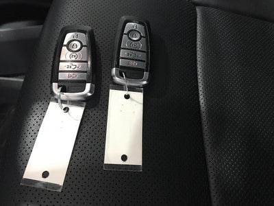 2022 Ford F-150 LARIAT 4WD SuperCrew 5.5' Box