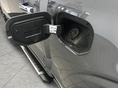 2022 Ford F-150 LARIAT 4WD SuperCrew 5.5' Box