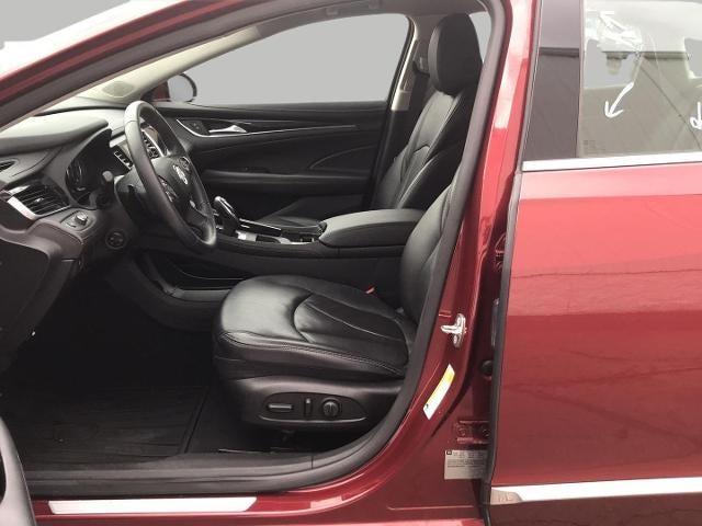 2017 Buick LaCrosse 4dr Sdn Essence FWD