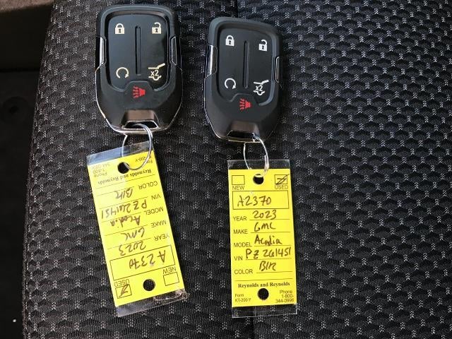 2023 GMC Acadia AWD 4dr SLE