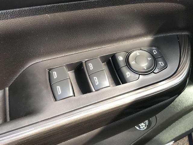 2023 GMC Acadia SLT - Photo 18