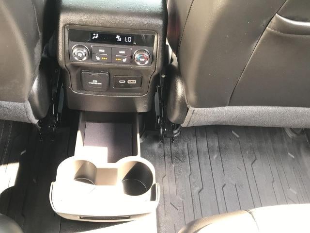2023 GMC Acadia SLT - Photo 31