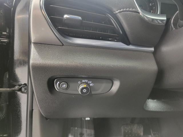 2023 Chevrolet Traverse AWD 4dr LT Cloth w/1LT