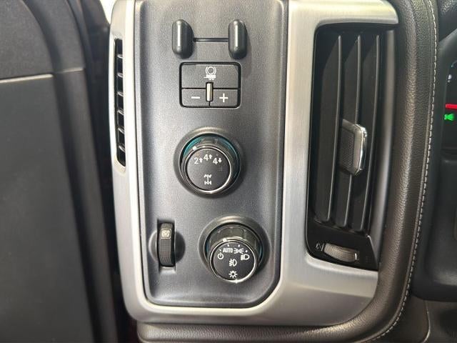 2017 GMC Sierra 2500 HD 4WD Crew Cab 153.7 SLT
