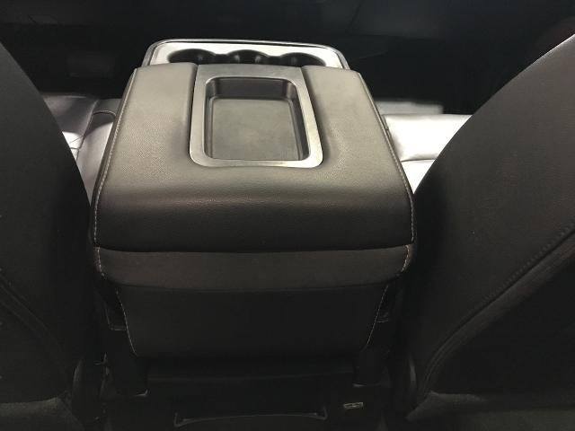 2018 GMC Sierra 2500 HD 4WD Double Cab 144.2 SLT