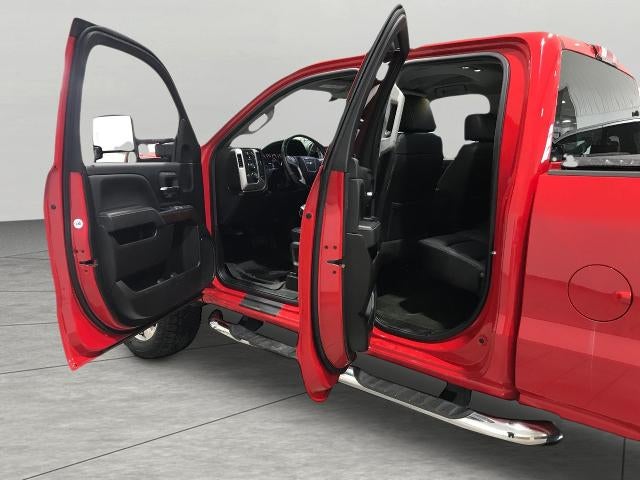 2018 GMC Sierra 2500 HD 4WD Double Cab 144.2 SLT