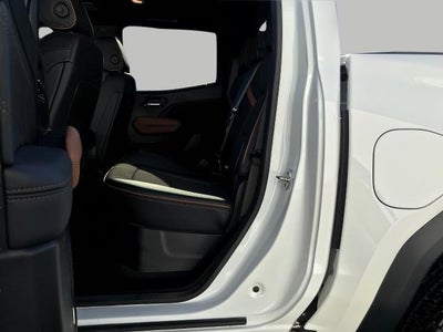 2024 GMC Canyon 4WD Crew Cab AT4