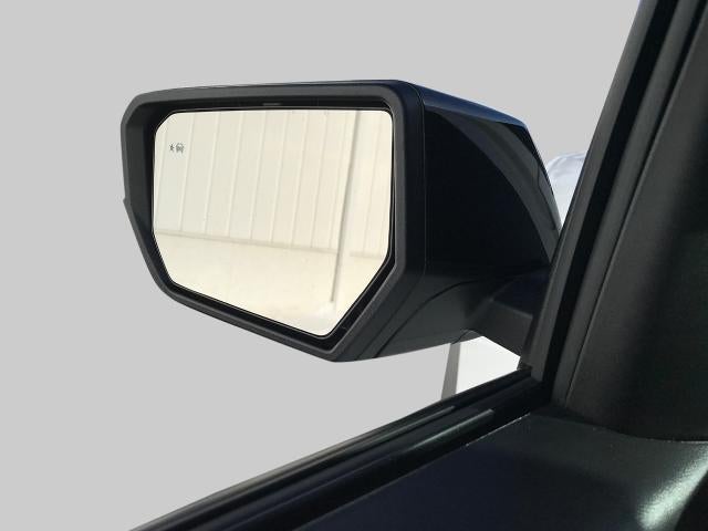 2024 GMC Canyon 4WD Crew Cab AT4