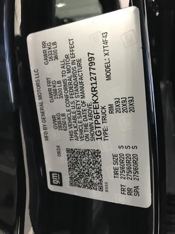 2024 GMC Canyon 4WD Crew Cab Denali