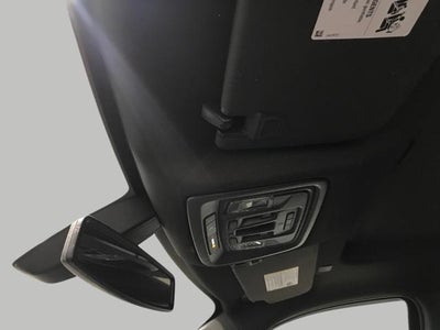 2022 GMC Sierra 1500 Limited 4WD Crew Cab 147 SLT