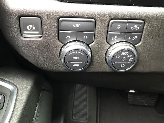 2025 GMC Sierra 1500 4WD Crew Cab 147 SLT