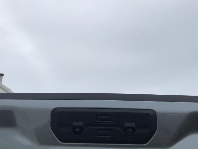 2025 GMC Sierra 1500 4WD Crew Cab 147 SLT