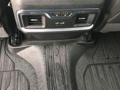 2022 GMC Sierra 1500 4WD Crew Cab 147 SLT