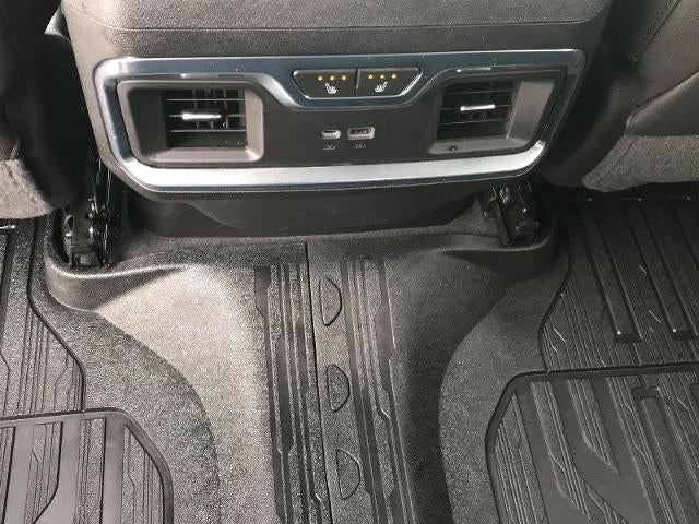2022 GMC Sierra 1500 4WD Crew Cab 147 SLT