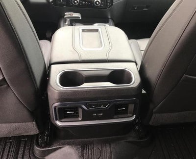2022 GMC Sierra 1500 4WD Crew Cab 147 SLT