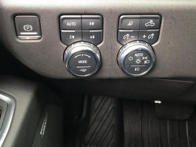 2022 GMC Sierra 1500 4WD Crew Cab 147 SLT
