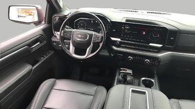 2022 GMC Sierra 1500 4WD Crew Cab 147 SLT
