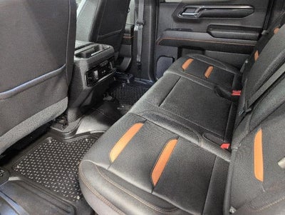 2023 GMC Sierra 1500 4WD Crew Cab 147 AT4