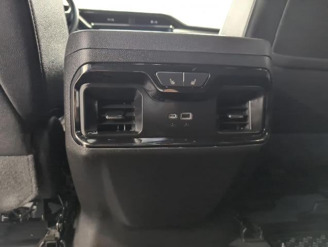 2023 GMC Sierra 1500 4WD Crew Cab 147 AT4