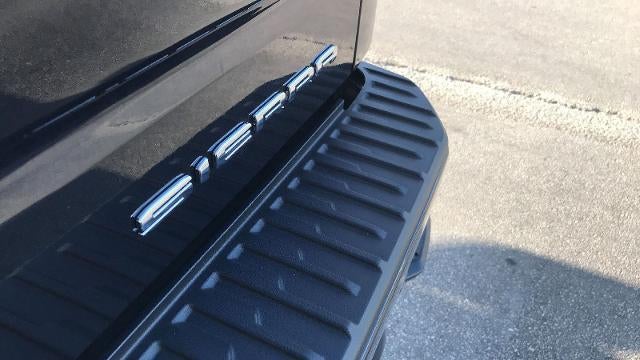 2025 GMC Sierra 1500 4WD Crew Cab 147 Denali