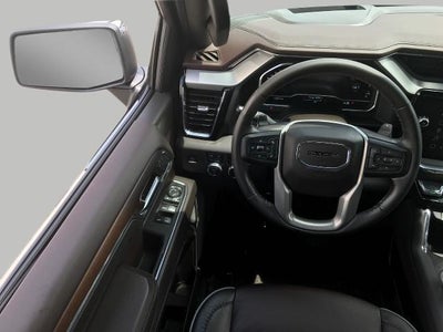 2024 GMC Sierra 1500 4WD Crew Cab 147 Denali