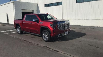 2022 GMC Sierra 1500 4WD Crew Cab 147 Denali