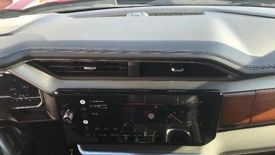 2022 GMC Sierra 1500 4WD Crew Cab 147 Denali