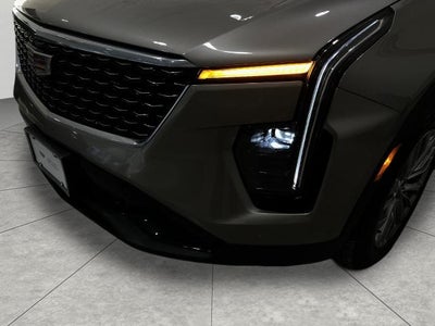 2025 Cadillac XT4 AWD 4dr Premium Luxury