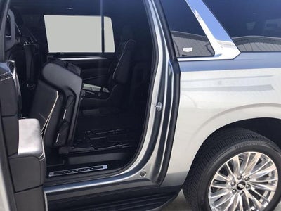 2025 Cadillac Escalade ESV 4WD 4dr Premium Luxury