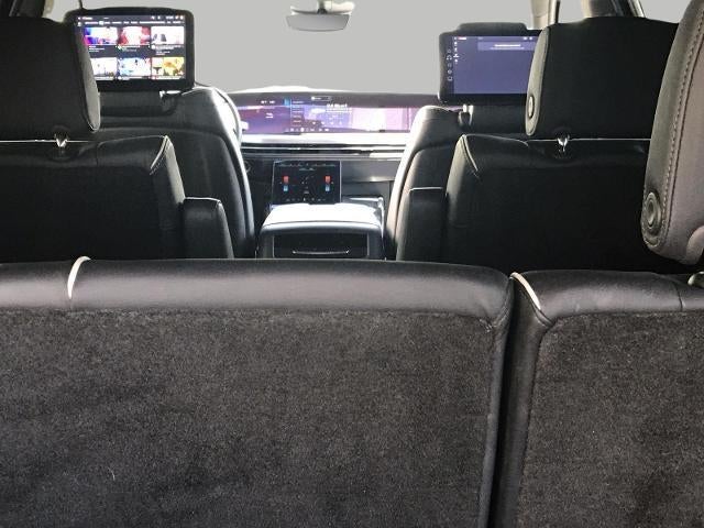 2025 Cadillac Escalade ESV 4WD 4dr Premium Luxury