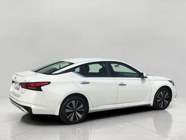 2022 Nissan Altima 2.5 SV AWD Sedan