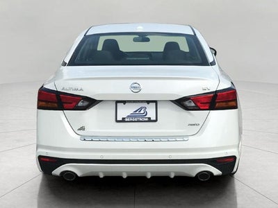 2022 Nissan Altima 2.5 SV AWD Sedan