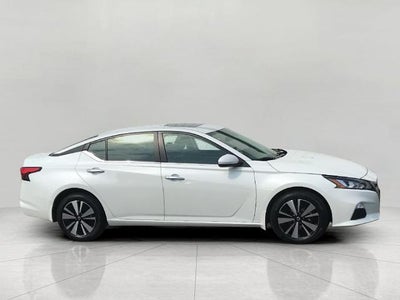 2022 Nissan Altima 2.5 SV AWD Sedan