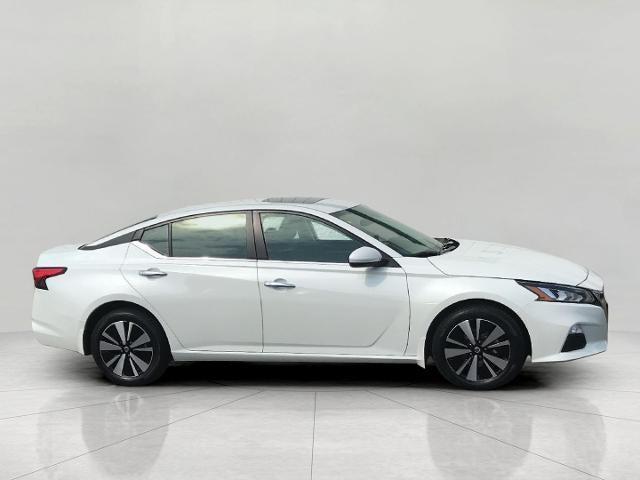 2022 Nissan Altima 2.5 SV AWD Sedan