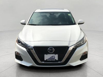2022 Nissan Altima 2.5 SV AWD Sedan