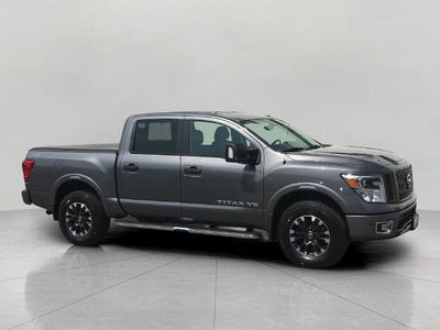 2019 Nissan TITAN 4x4 Crew Cab PRO-4X